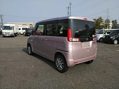 Suzuki Spacia