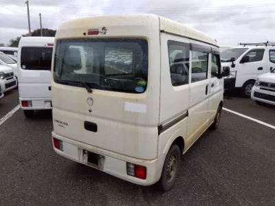 Mitsubishi Minicab Van