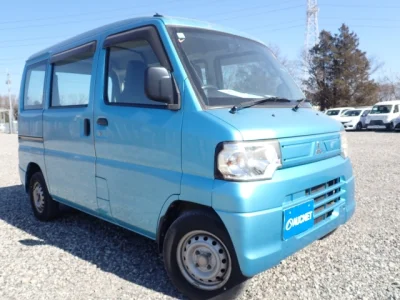Mitsubishi Minicab Van