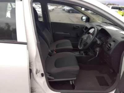 Nissan AD