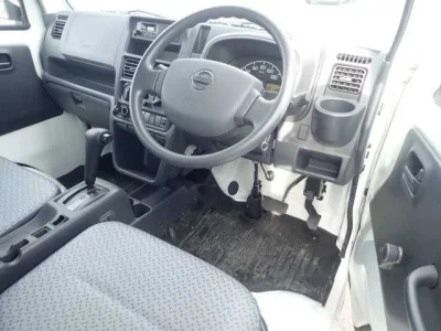 Nissan NT100 Clipper
