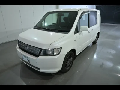 Honda Mobilio Spike