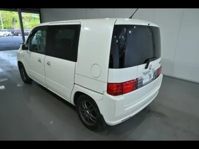 Honda Mobilio Spike