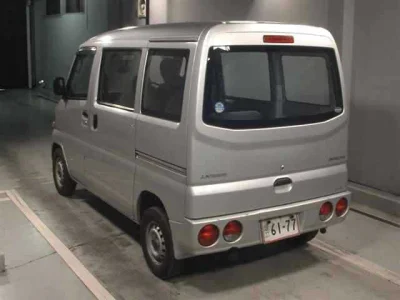 Mitsubishi Minicab Van