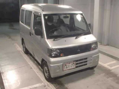 Mitsubishi Minicab Van