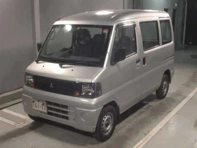 Mitsubishi Minicab Van