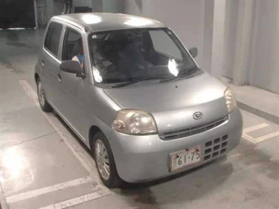 Daihatsu Esse