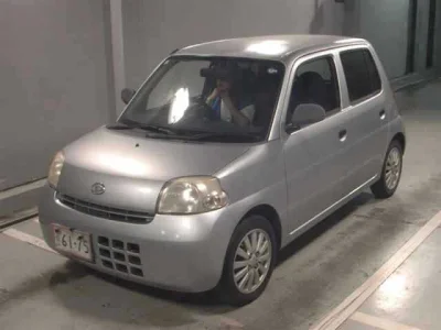 Daihatsu Esse
