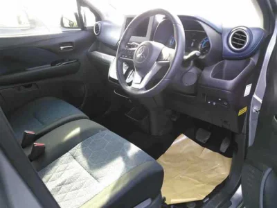 Mitsubishi EK X