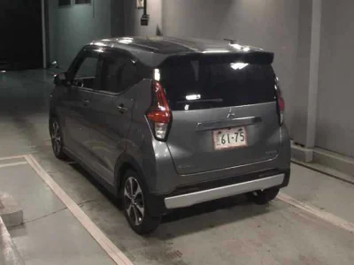 Mitsubishi EK X