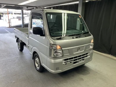 Nissan NT100 Clipper