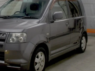 Nissan Otti