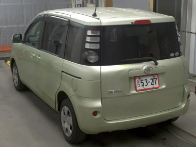 Toyota Sienta
