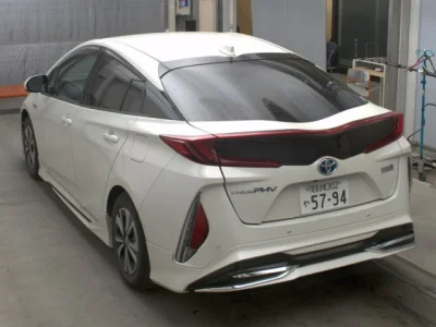 Toyota Prius PHV