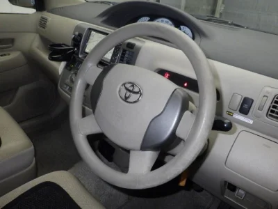 Toyota Raum