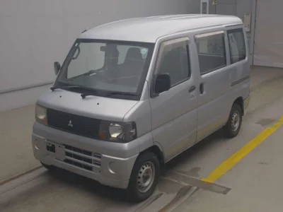 Mitsubishi Minicab Van