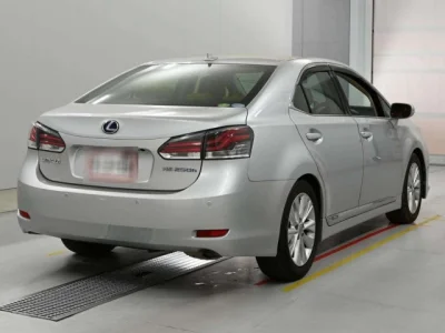 Lexus HS