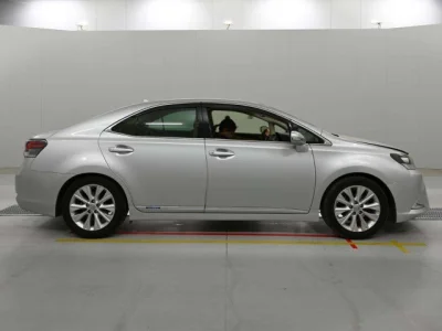 Lexus HS250h