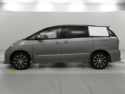 Toyota Estima Hybrid