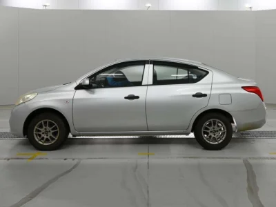 Nissan Latio