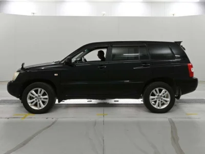 Toyota Kluger V