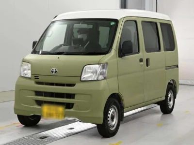 Toyota Pixis Van