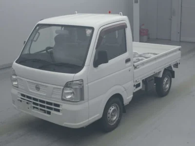 Nissan NT100 Clipper