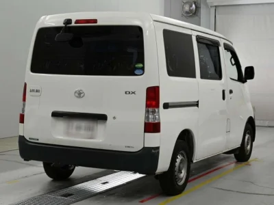 Toyota LiteAce Van