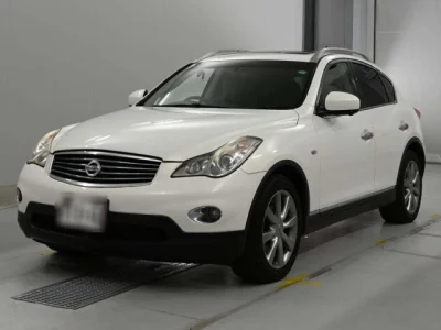 Nissan SKYLINE CROSSOVER