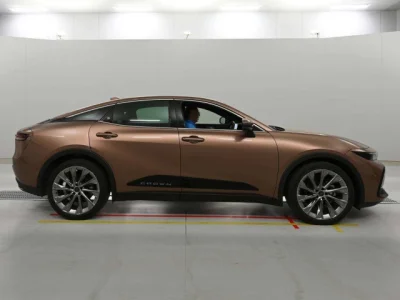 Toyota Crown Crossover
