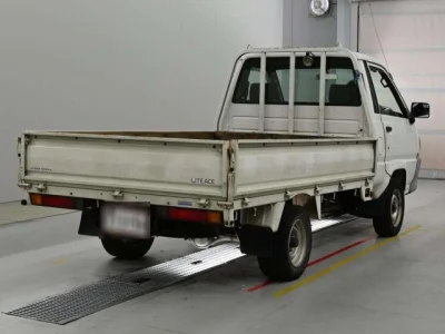 Toyota Lite Ace Truck