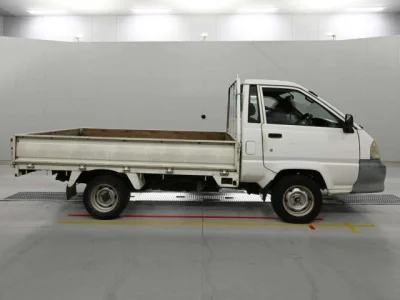 Toyota Lite Ace Truck