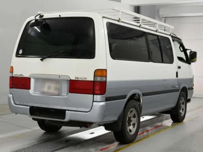 Toyota HiAce Van
