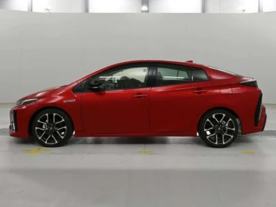 Toyota Prius PHV