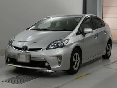 Toyota Prius PHV