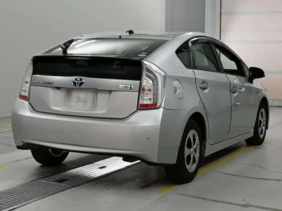 Toyota Prius PHV
