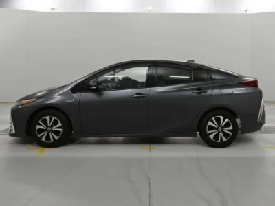 Toyota Prius PHV
