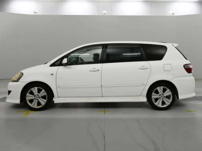 Toyota Ipsum