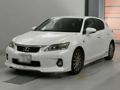 Lexus CT200h