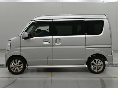 Nissan NV100 Clipper Rio