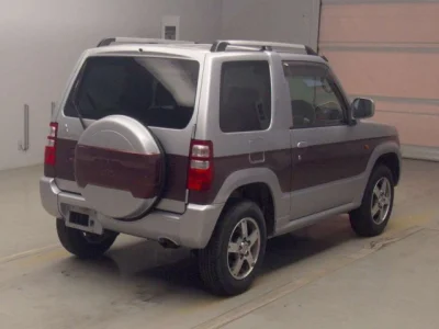 Mitsubishi Pajero Mini