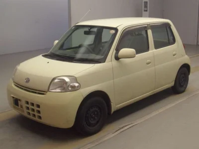 Daihatsu Esse