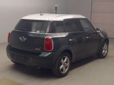 MINI Crossover