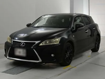 Lexus CT200h