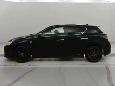 Lexus CT200h