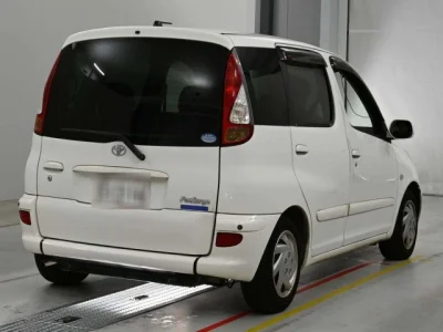 Toyota Funcargo