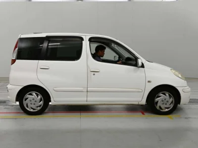 Toyota Funcargo
