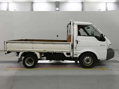 Nissan Vanette Truck