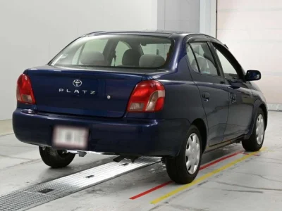 Toyota Platz