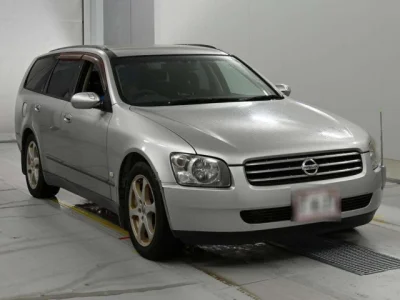 Nissan Stagea